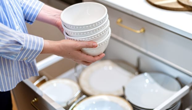 reduce overhead tasks to reduce bursitis shoulder