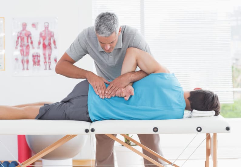 physiotherapy vs massage therapy